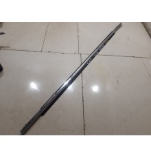 Уплотнитель стекла (передний, левый, внешний)