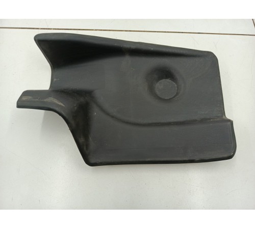 Накладка заднего бампера верхняя левая