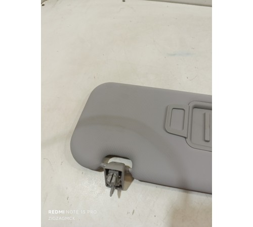 Козырек солнцезащитный левый