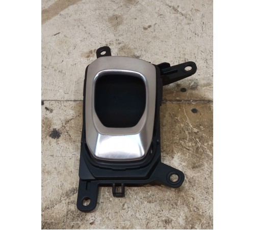 Ручка двери внутренняя задняя левая