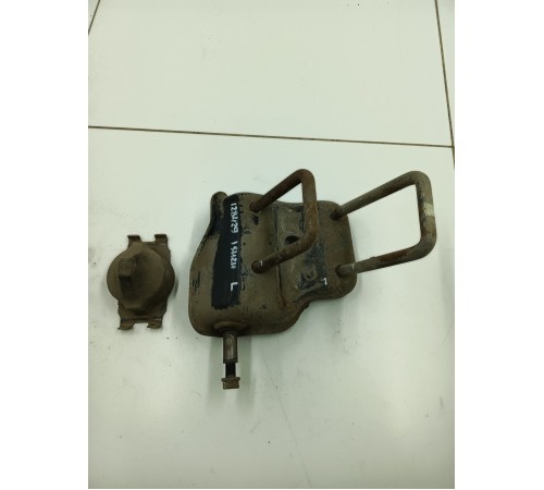 Комплект скоб крепления рессоры задний левый