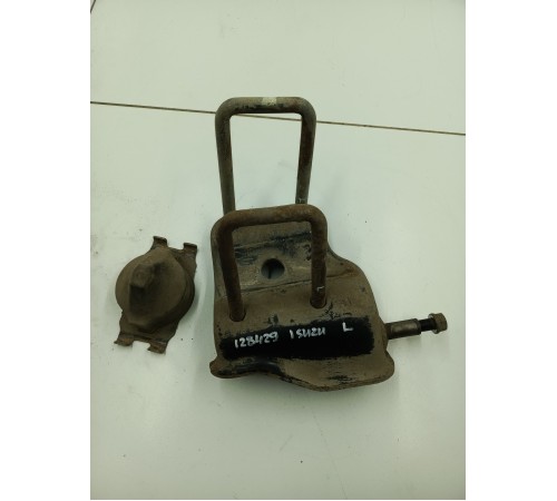 Комплект скоб крепления рессоры задний левый