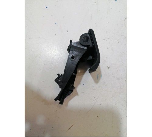 Ручка открывания капота