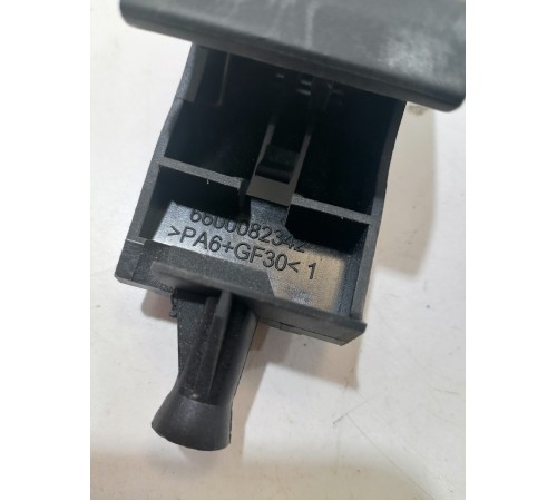 Ручка открывания капота