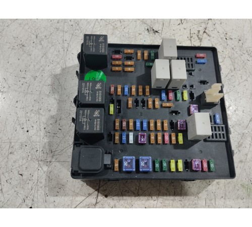 Блок предохранителей