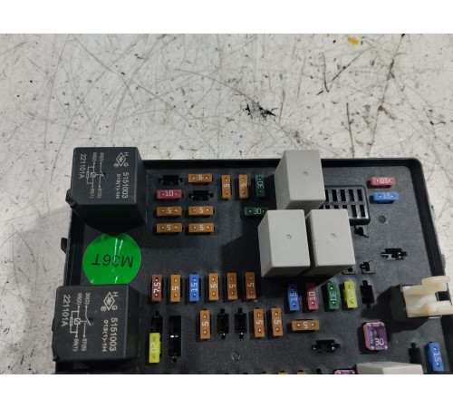 Блок предохранителей