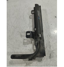 Уплотнитель капота левый верхний