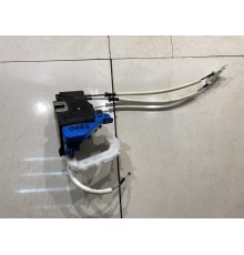 Замок двери (передний правый)