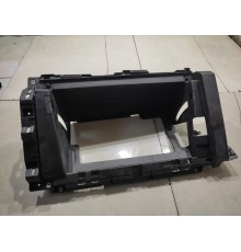 Накладка торпедо правая под бардачок