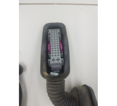 Электропроводка двери передняя правая