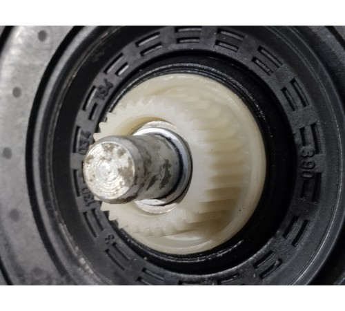 Моторчик стеклоподъемника (передний левый)