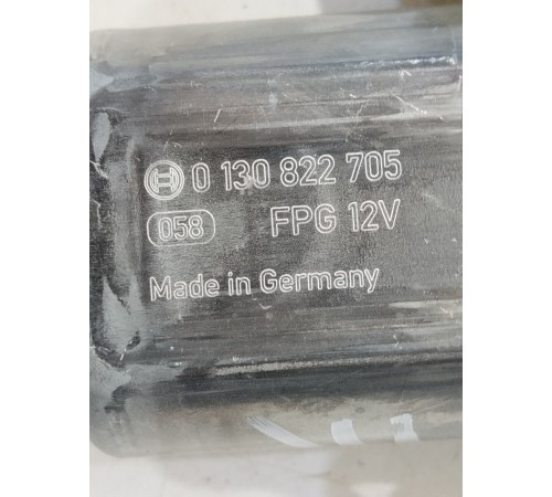 Моторчик стеклоподъемника (передний левый)