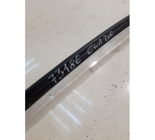 уплотнитель стекла(лобового)