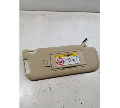 Козырек солнцезащитный правый