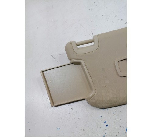 Козырек солнцезащитный правый