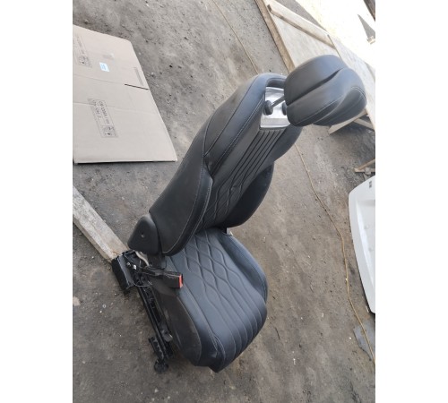 Сиденье переднее левое