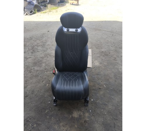 Сиденье переднее левое