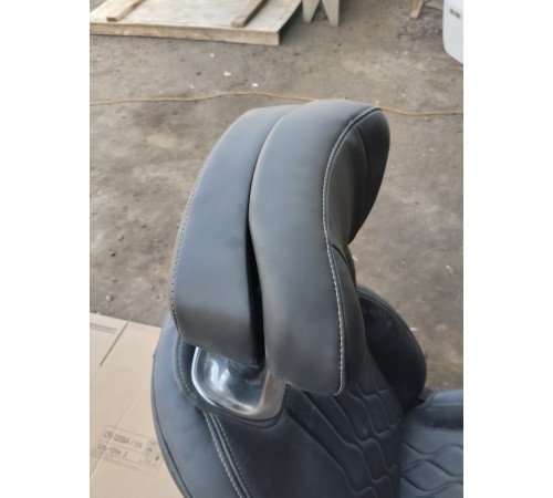 Сиденье переднее левое