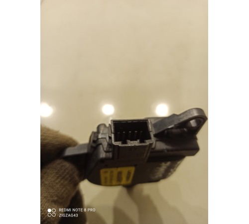 Моторчик привода заслонок отопителя