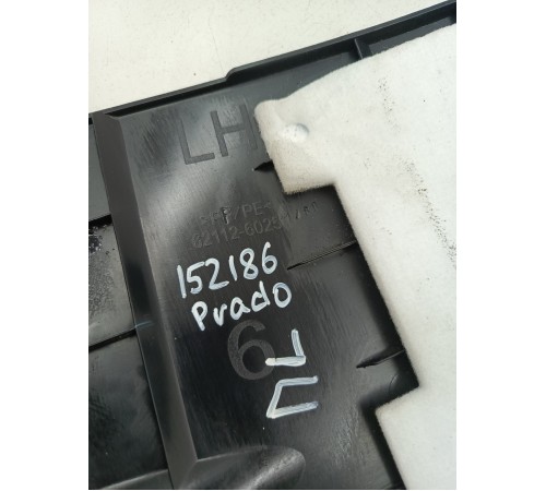 Накладка стойки передняя левая