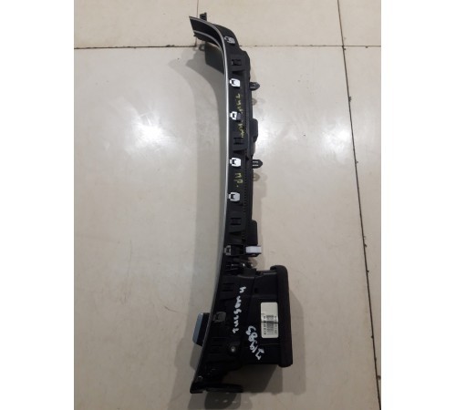 Воздушный дефлектор (правый)