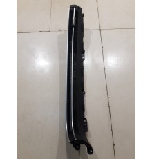 Воздушный дефлектор (правый)