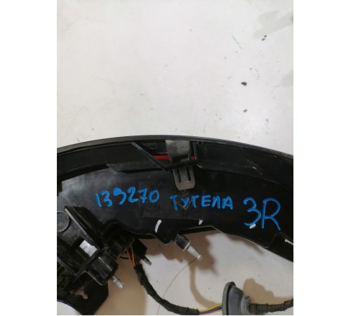 Фонарь задний правый наружний