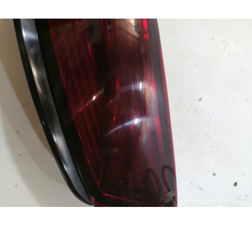 Фонарь задний правый наружний