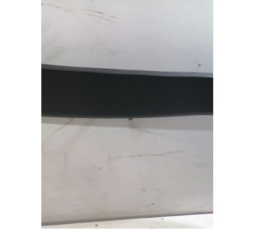 Обшивка крышки багажника верхняя