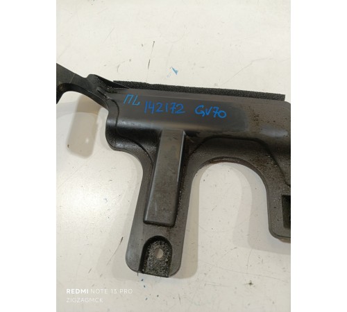 Пыльник двигателя правый