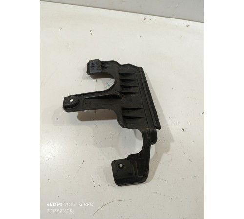 Пыльник двигателя правый