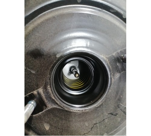 Усилитель тормозов вакуумный