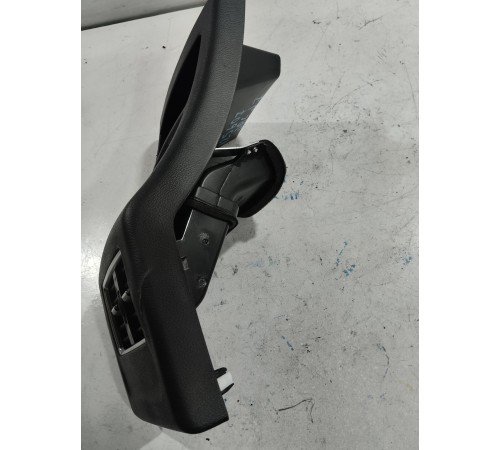 Накладка центральной консоли задняя