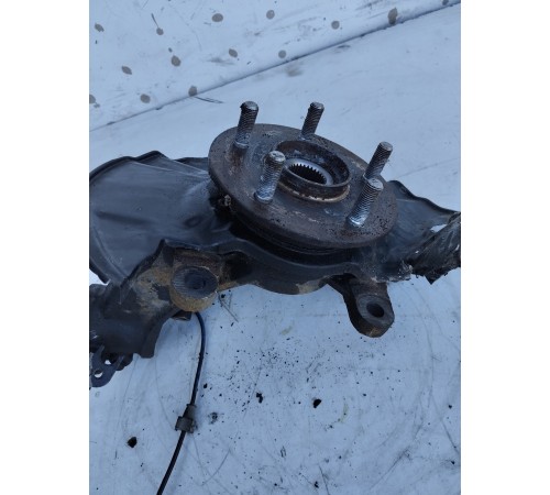 Кулак поворотный(передний левый)