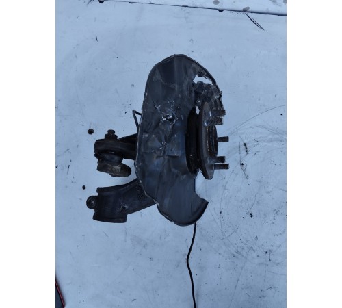 Кулак поворотный(передний левый)