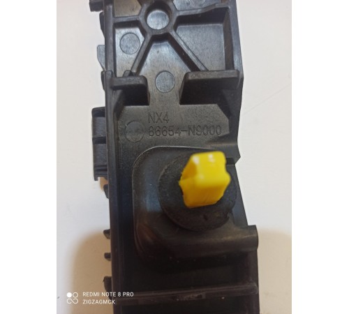 Кронштейн заднего бампера правый