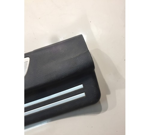 Накладка порога (передняя, левая)