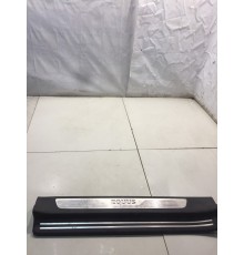 Накладка порога (передняя, левая)