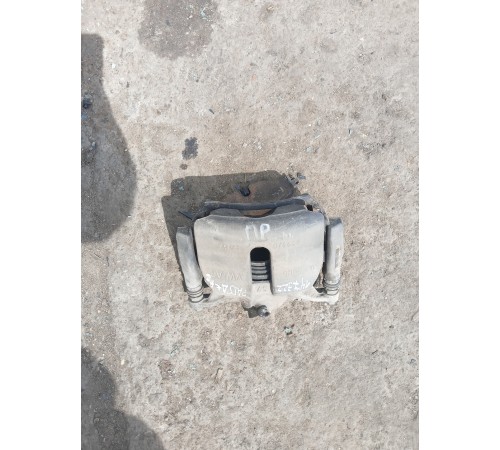 Суппорт передний правый