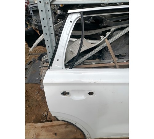 Дверь задняя правая