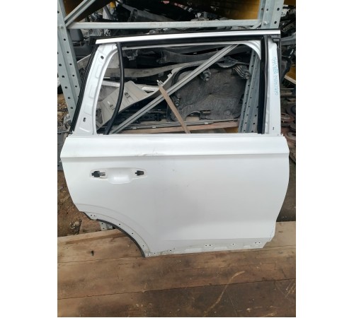 Дверь задняя правая