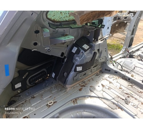 Крыло заднее левое