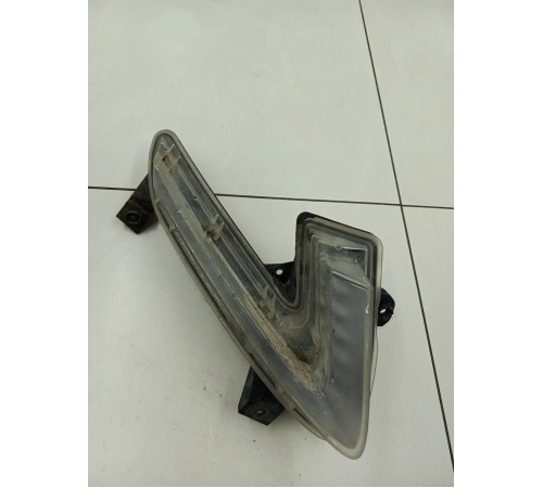 Фара дневного хода правая