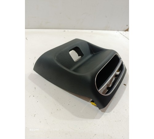 Накладка центральной консоли задняя