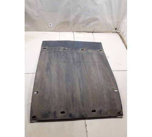 Брызговик задней левой оси