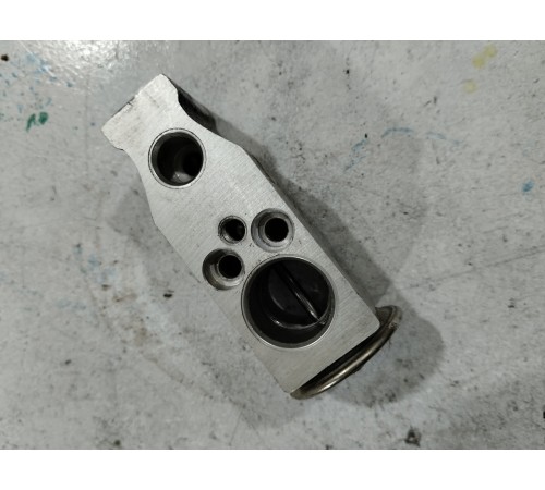 Расширительный клапан радиатора кондиционера салонного