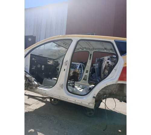 Порог со стойкой левый