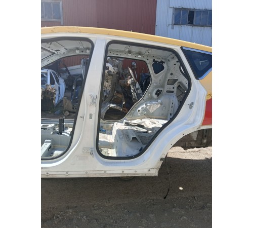 Порог со стойкой левый