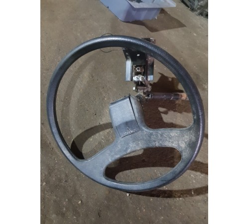 Рулевое колесо с карданчиком