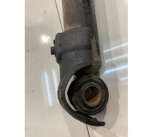 Амортизатор (задний)